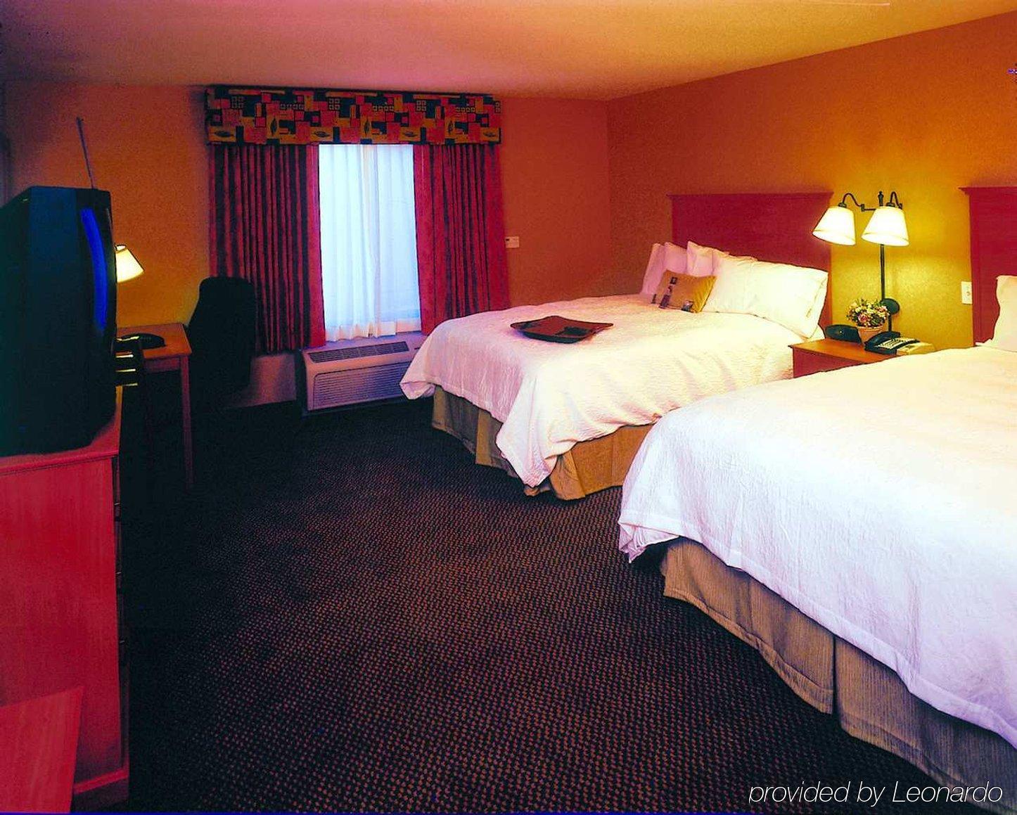 Hampton Inn & Suites Lathrop Pokoj fotografie